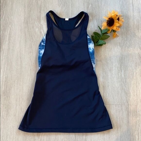 Lululemon Mesh With Me Tank‎ Blue 2 Like New - Picture 5 of 9